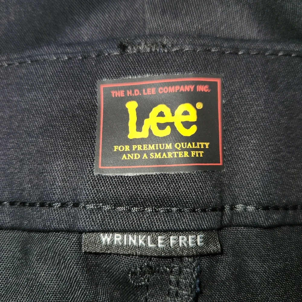 LEE Mid-Rise Straight Leg Pants